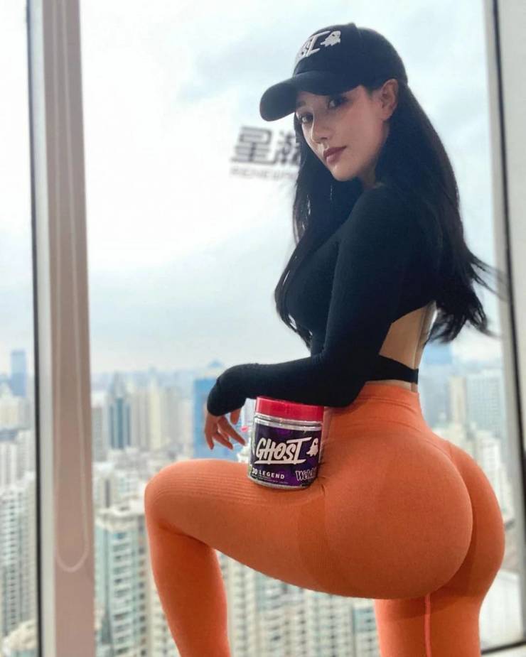 Yoga Pants Leave Nothing to the Imagination