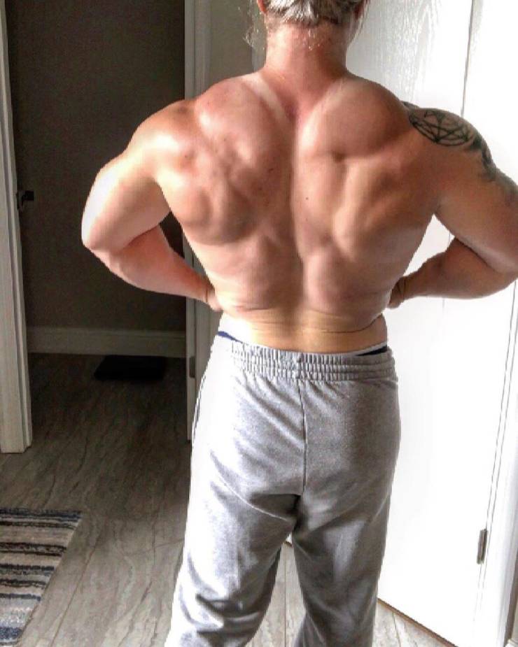 This Lady Is Kinda Jacked…