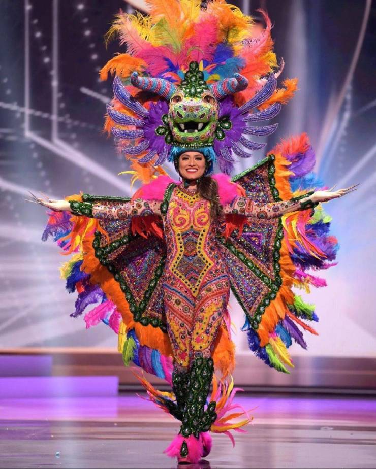 Software Developer From Mexico Becomes “Miss Universe 2021”