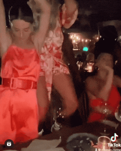 hottie fails are even more spectacular 29 gifs 8.html - 1 HD GIF | Premium Gallery 2021