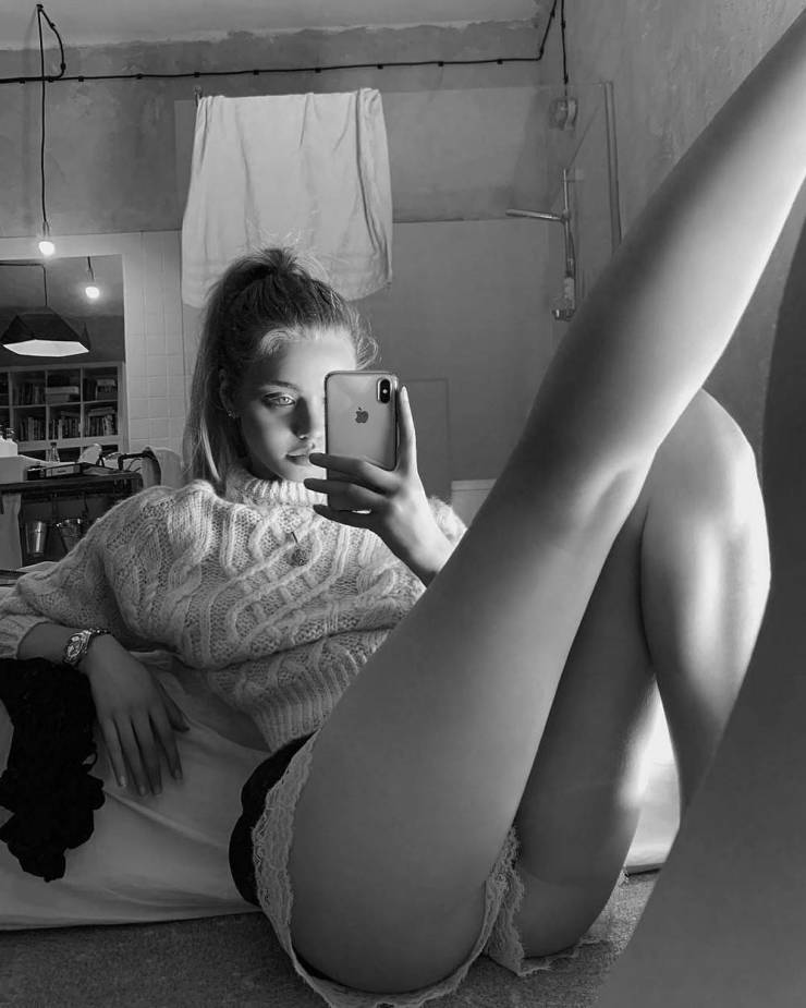 Some Sexy Selfies!