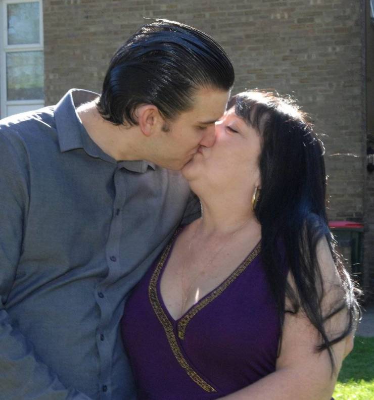 45-Year-Old Woman Fell In Love With A 16-Year-Old Boy…