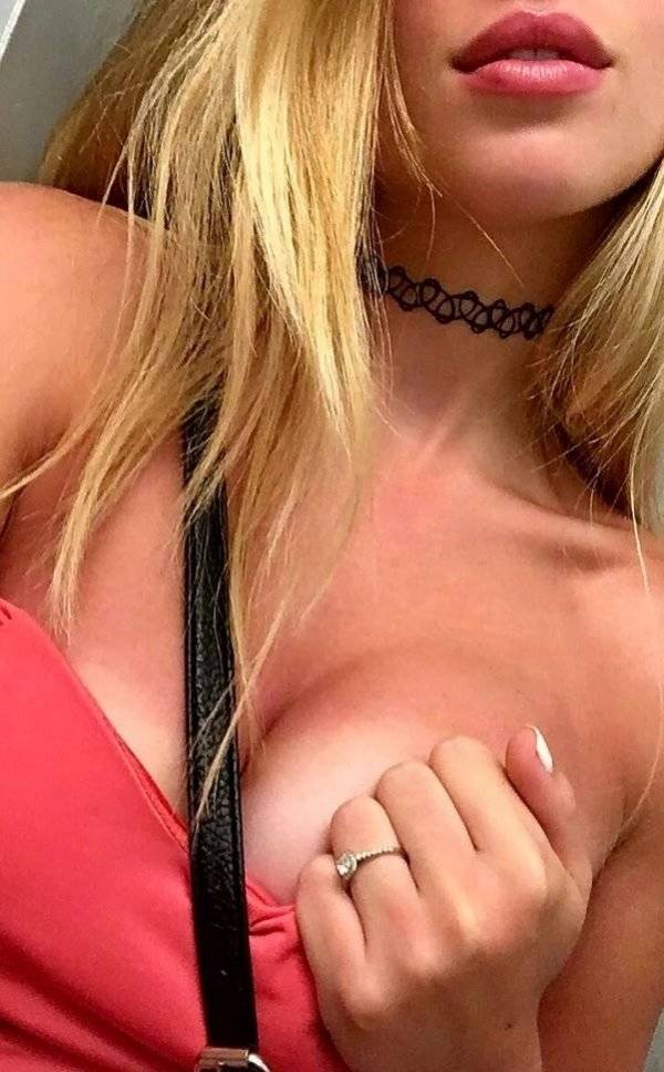 Strap Boobs!