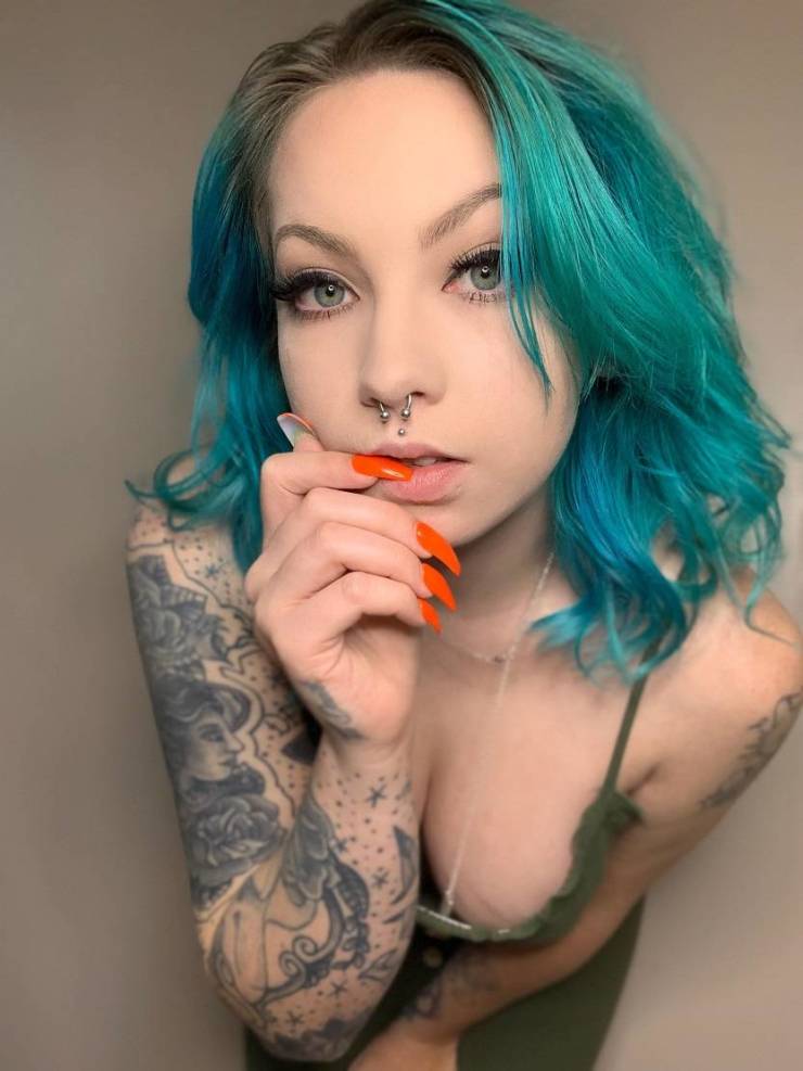Neon Looks Real Hot!