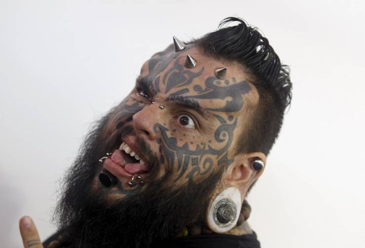 Freaks Who Keep Destroying Their Own Bodies