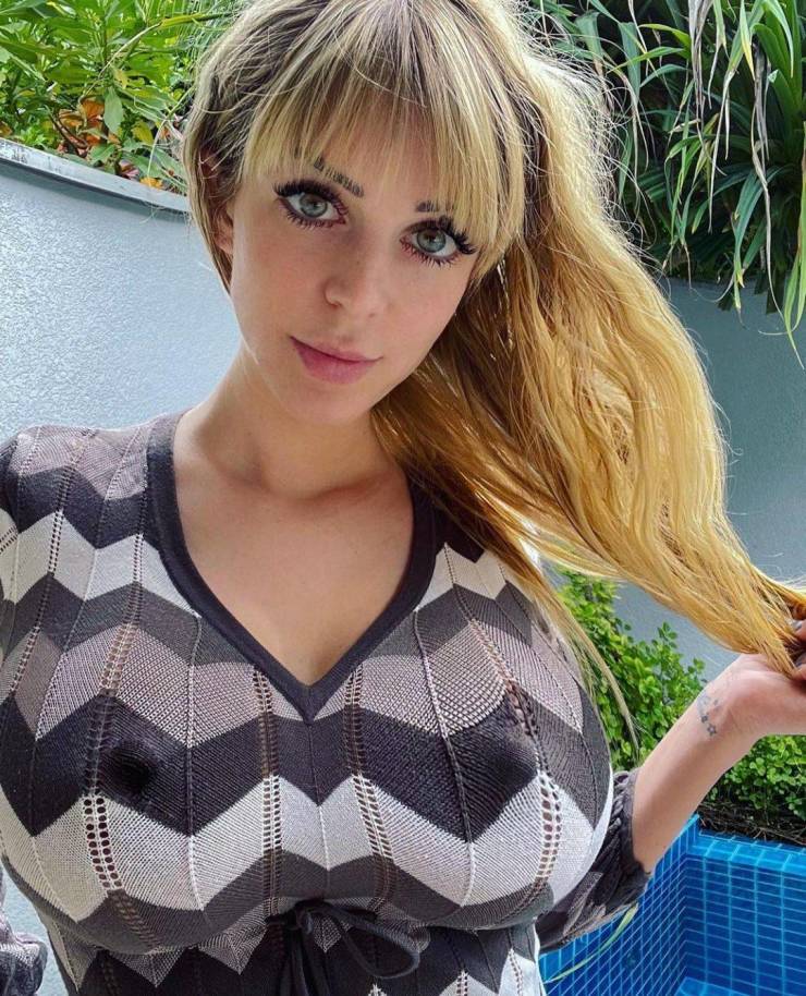 Sweater Season Looks Pretty Hot!