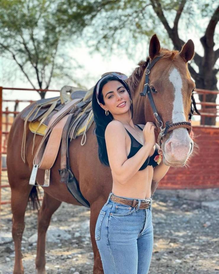 Country Girls Are Extra Sexy!