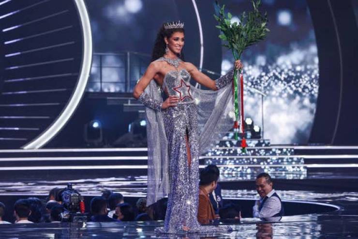 “Miss Universe” Contestants Wearing Their National Costumes