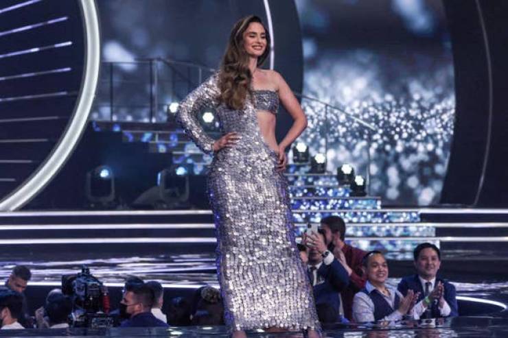“Miss Universe” Contestants Wearing Their National Costumes