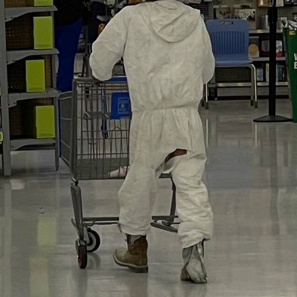 walmart is a wild place 44 pics 9.html - 44 HD Photos | Premium Gallery 2022