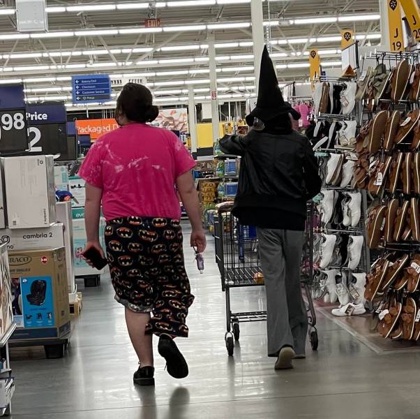 walmart is a wild place 44 pics 9.html - 44 HD Photos | Premium Gallery 2022
