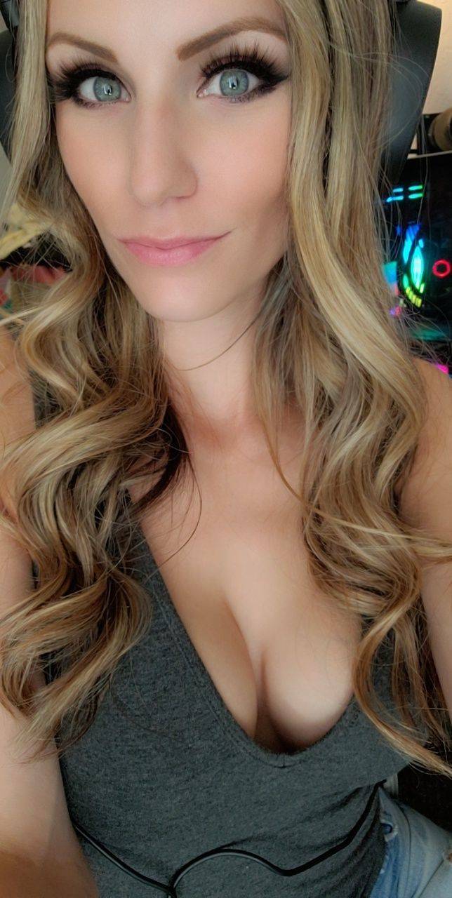 boobs boobs everywhere 48 pics 1.html - 48 HD Photos | Premium Gallery 2022