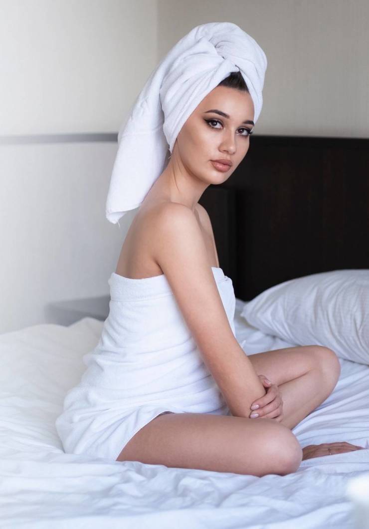 whats under the towel 40 pics 20.html - 40 HD Photos | Premium Gallery 2022