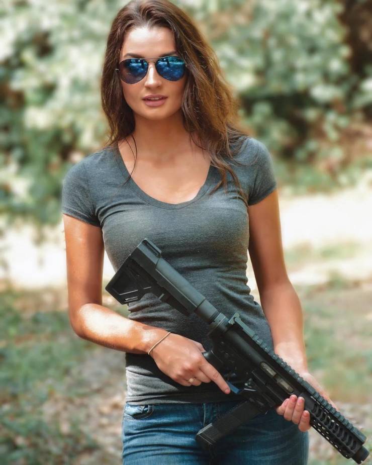 sexy girls with some serious firearms 56 pics 4.html - 56 HD Photos | Premium Gallery 2022
