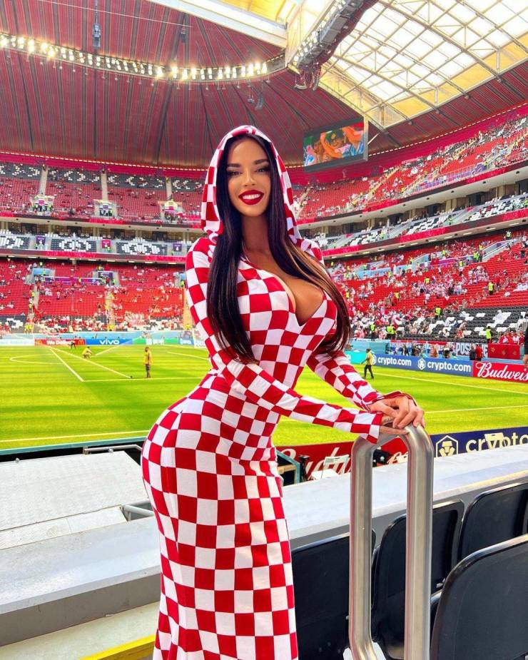 Ivana Knoll At World Cup 2022