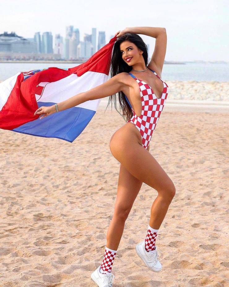 Ivana Knoll At World Cup 2022