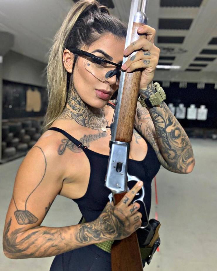 Guns Out!
