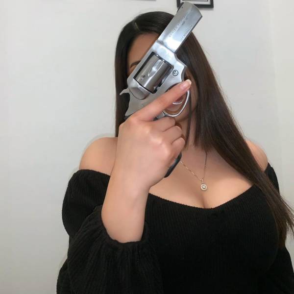 guns and girls a powerful combination 47 pics 10.html - 47 HD Photos | Premium Gallery 2023