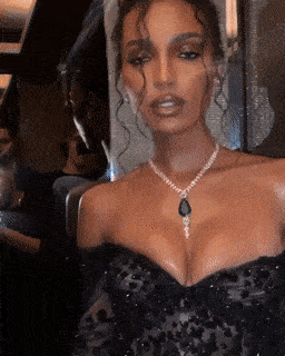these are some beautiful ladies 49 gifs 5.html - 1 HD GIF | Premium Gallery 2023