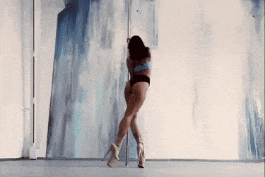 their legs are soo long 38 gifs 3.html - 1 HD GIF | Premium Gallery 2023