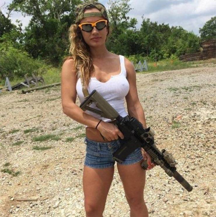 big guns and sexy girls 61 pics 30.html - 61 HD Photos | Premium Gallery 2023