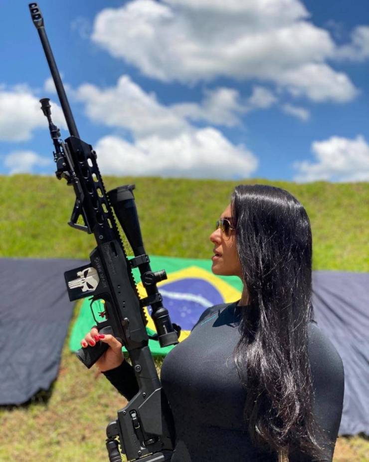 Guns And Girls: A Powerful Combination