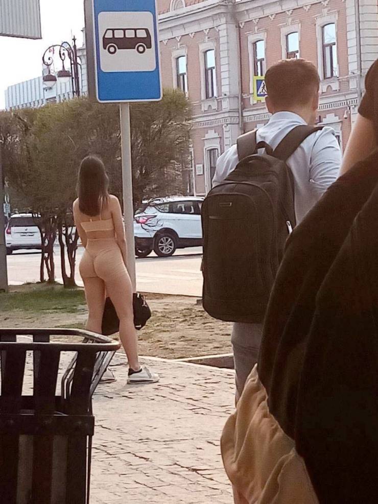 Hot Girls You Meet On The Streets