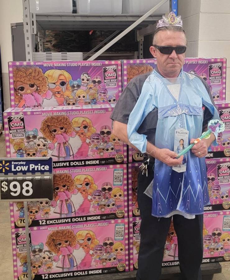 walmart visitors are very special 56 pics 22.html - 56 HD Photos | Premium Gallery 2023