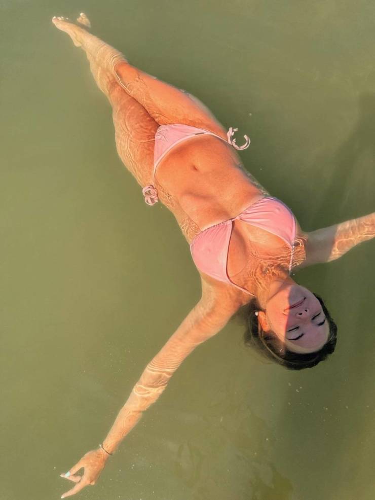 So Wet And So Sexy