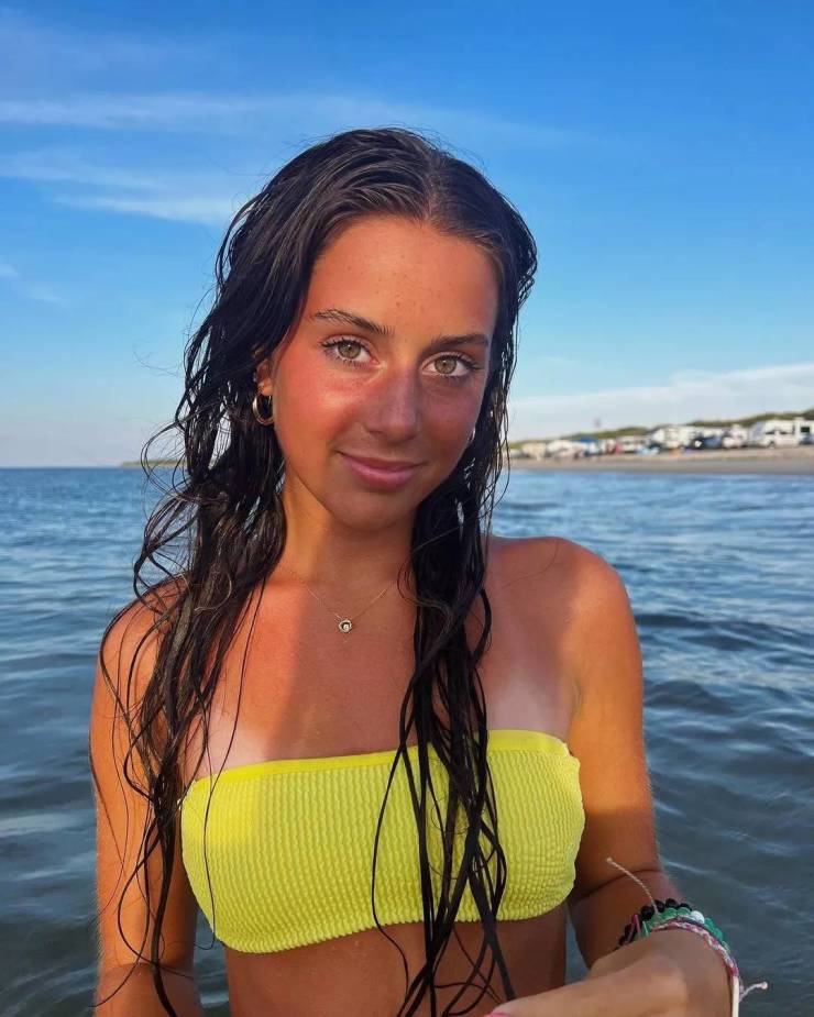 So Wet And So Sexy