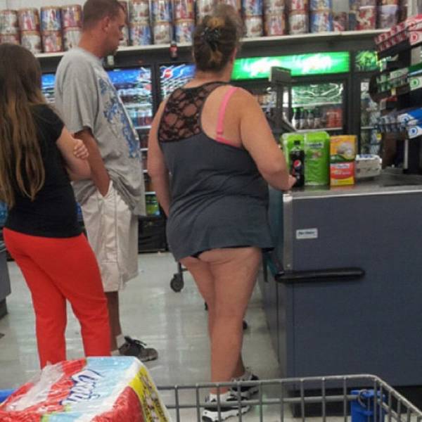 walmart customers are wild 54 pics 4.html - 54 HD Photos | Premium Gallery 2024