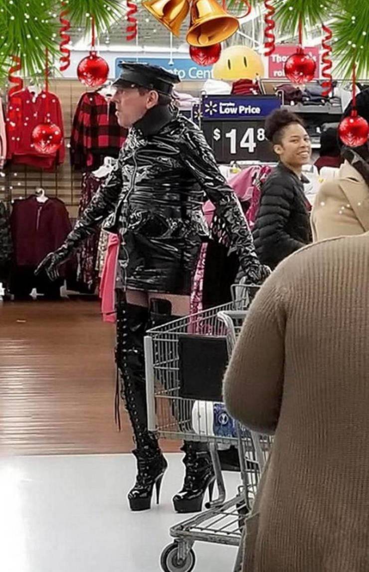 walmart customers are wild 54 pics 4.html - 54 HD Photos | Premium Gallery 2024