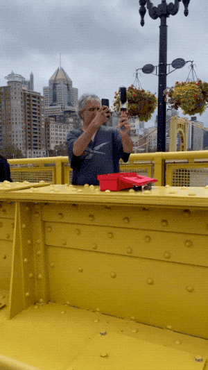 influencers in action 16 gifs 7.html - 1 HD GIF | Premium Gallery 2024