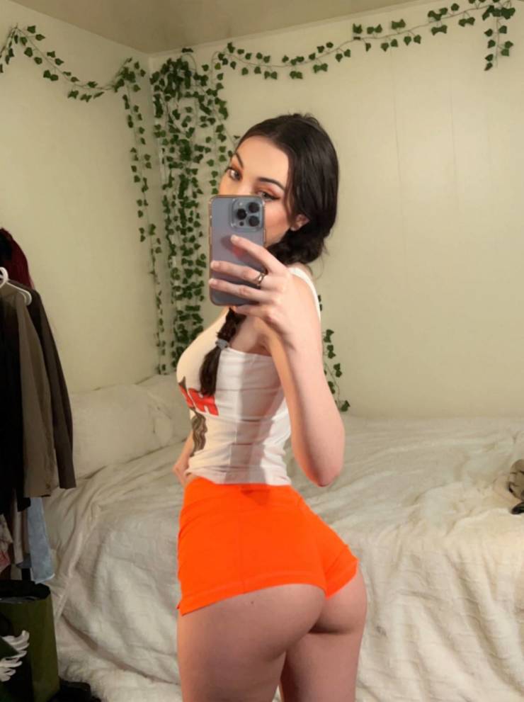 take a look in the mirror 45 pics 1.html - 45 HD Photos | Premium Gallery 2024