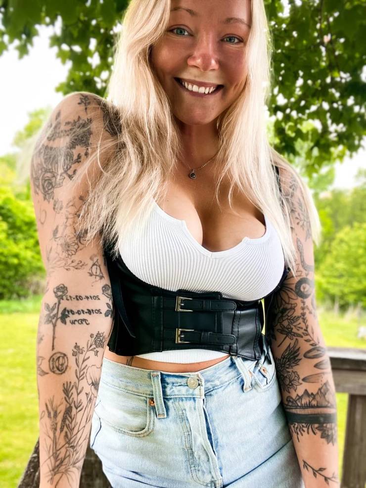 tattooed and sexy 46 pics 17.html - 46 HD Photos | Premium Gallery 2024
