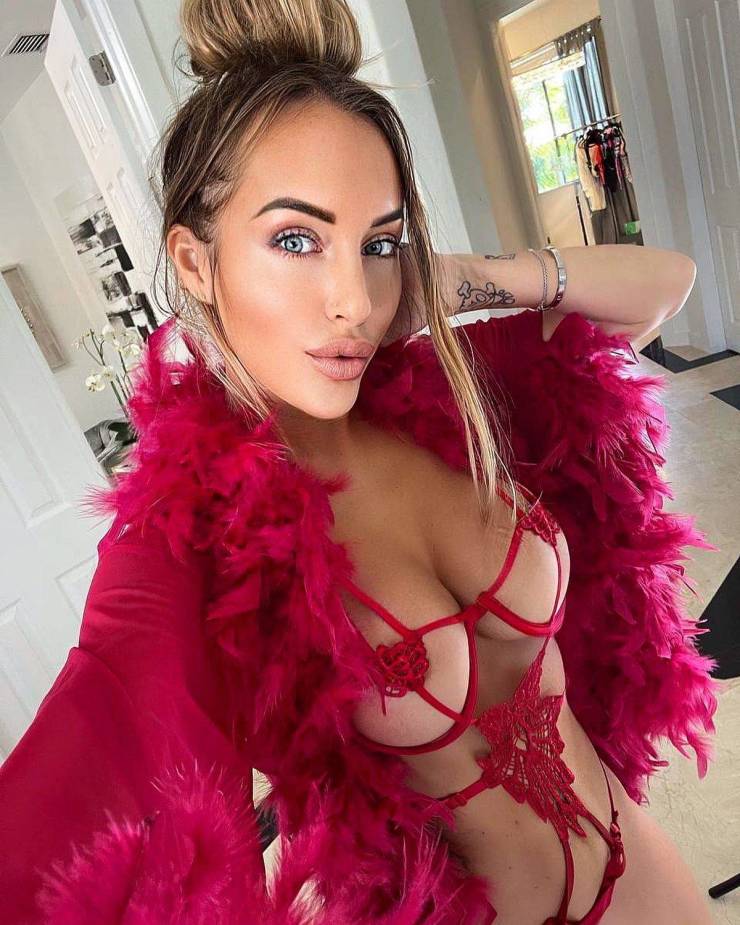 Underboobs Can’t Be Underrated!