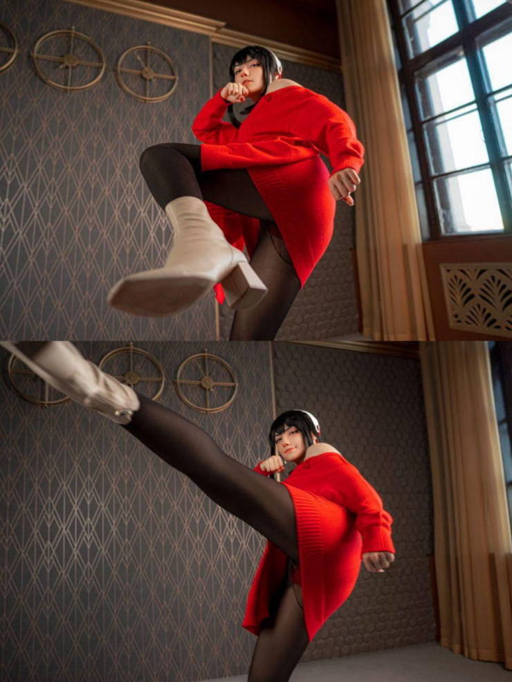 Cosplay? No, Sexy Cosplay!