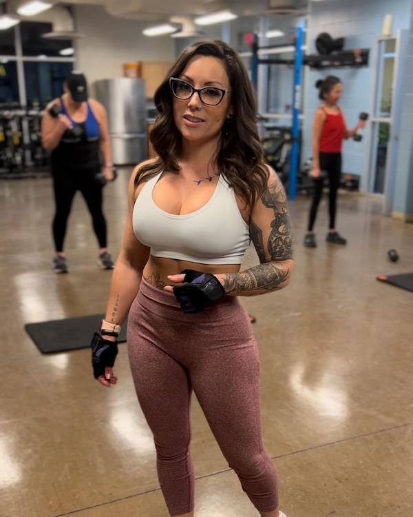 fit and smoking hot 46 pics 2.html - 46 HD Photos | Premium Gallery 2024
