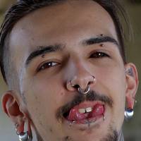 celebrities with creepily small faces 29 pics 21.html - 29 HD Photos | Premium Gallery 2013