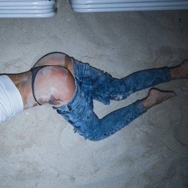 Hot Girls In Tight Jeans