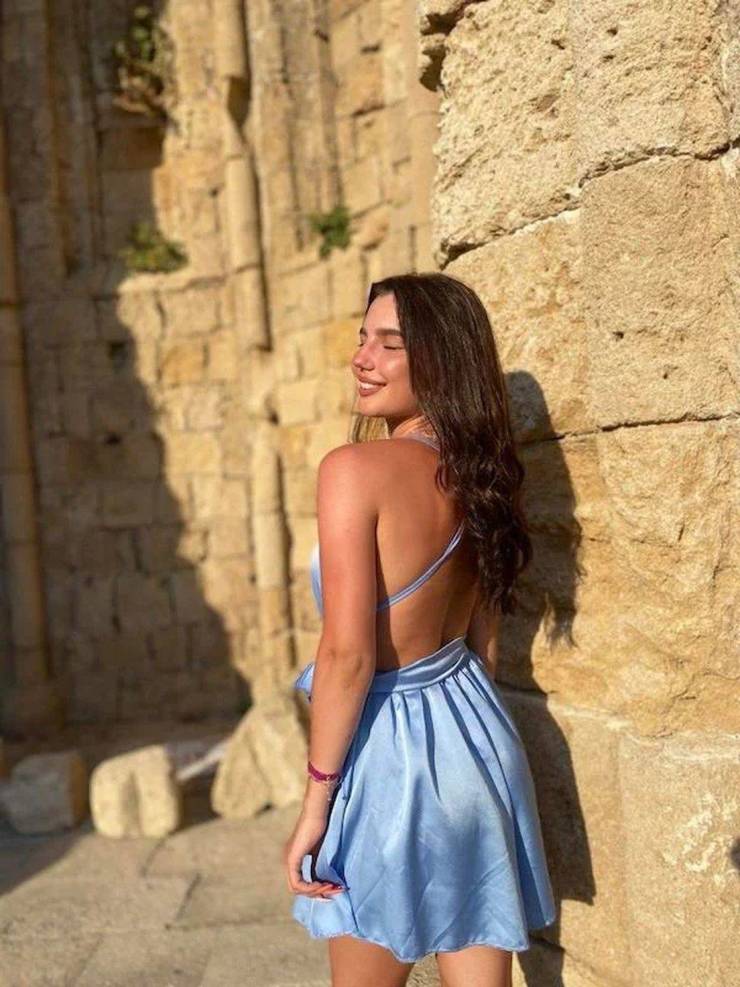 Sundresses Are Always Sexy!