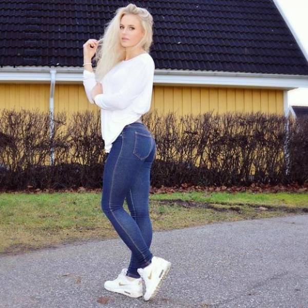 hot girls in tight jeans 39 pics 6.html - 39 HD Photos | Premium Gallery 2026