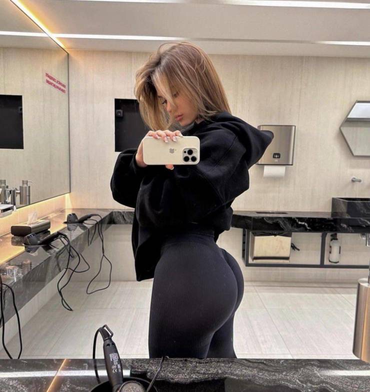 izigirls are waiting for you 34 pics 2.html - 34 HD Photos | Premium Gallery 2026