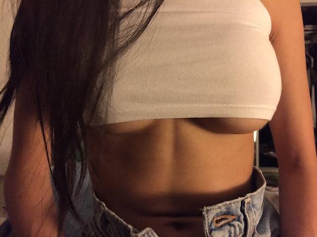 Get Ready For Some Tasty Underboob Pics