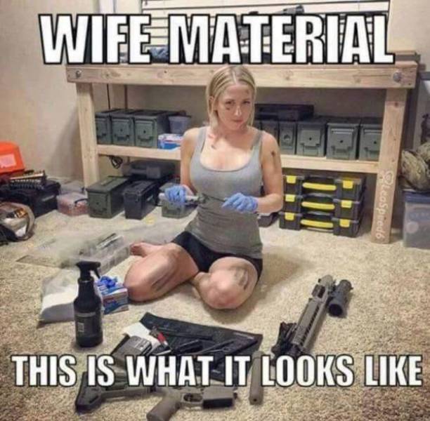Hot Girls With Big Guns