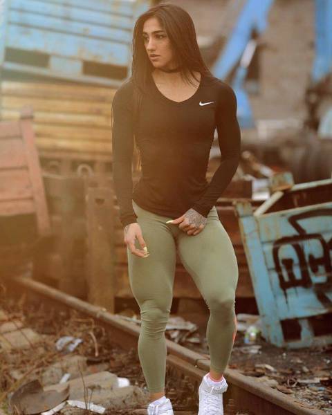 She Just Couldn’t Stop Working Those Legs Out