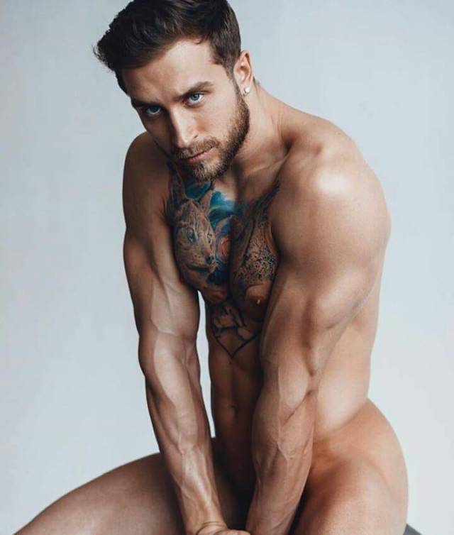 More Hot Guys For Our Lovely Ladies!