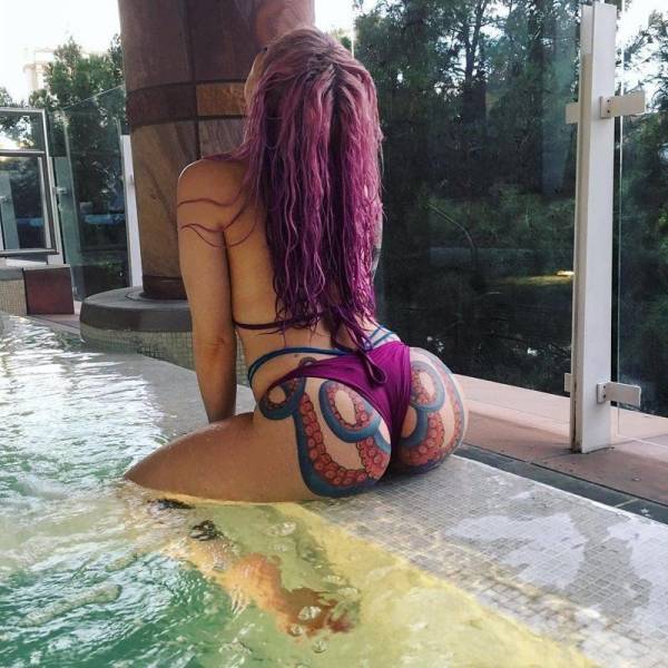 Sexy Girls Who Like Ink