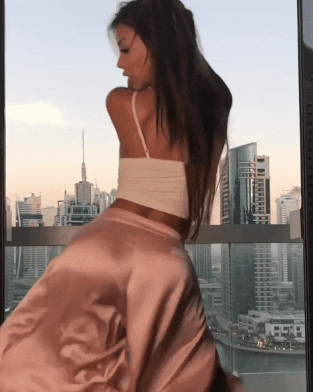 GIFs of Really Hot Girls