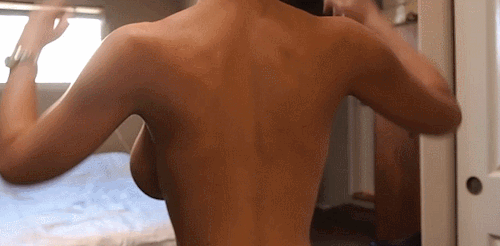 GIFs of Really Hot Girls